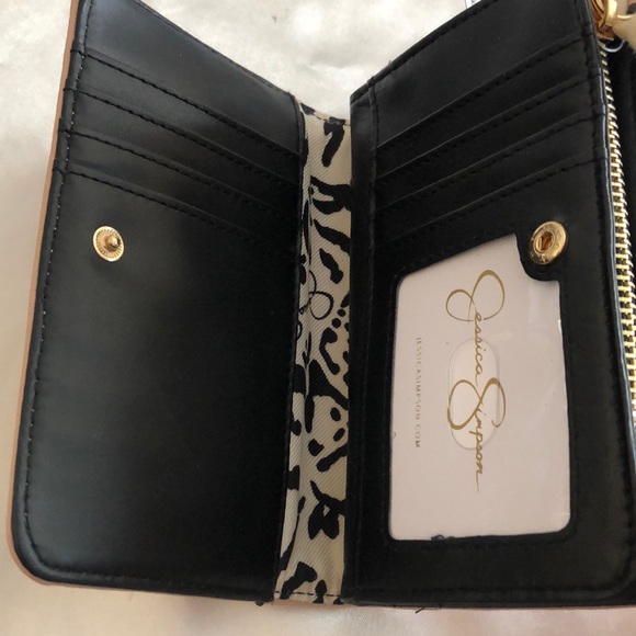 Jessica Simpson Jaclyn Medium Fran Faux Leather Wallet Color Powder Blush NWT - Picture 10 of 12